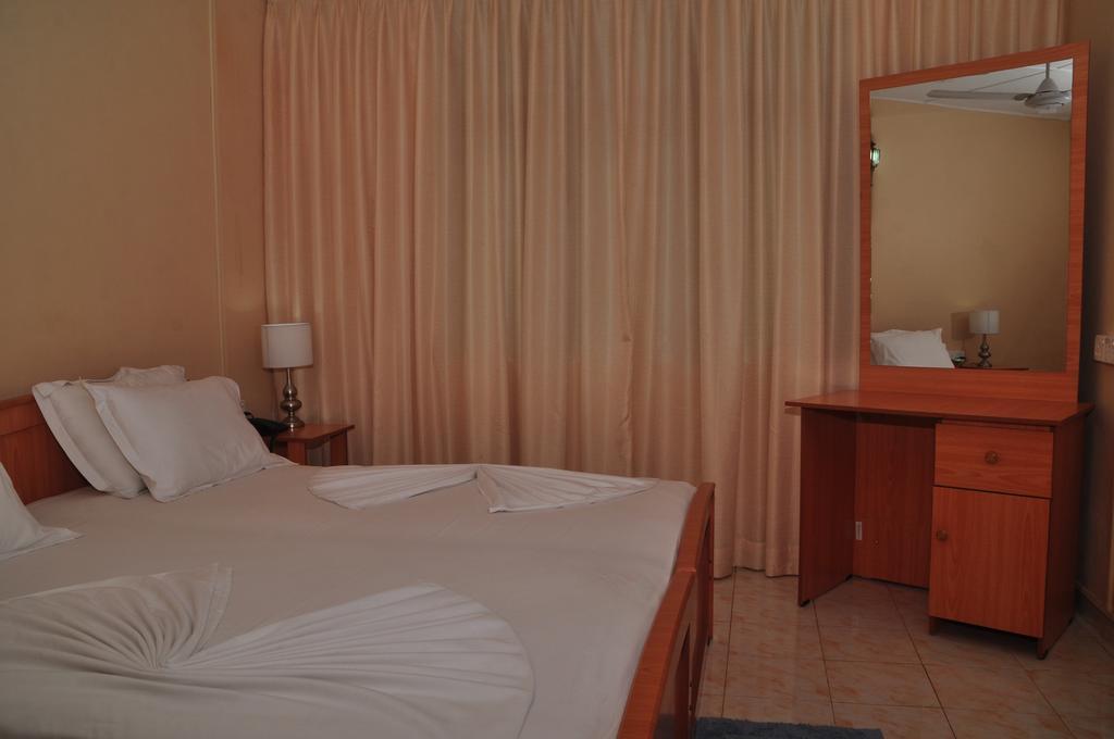 Melbourne Tourist Rest Hotel Anuradhapura Exterior photo